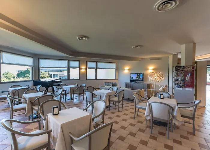 Isola Di Albarella Golf 호텔 4*