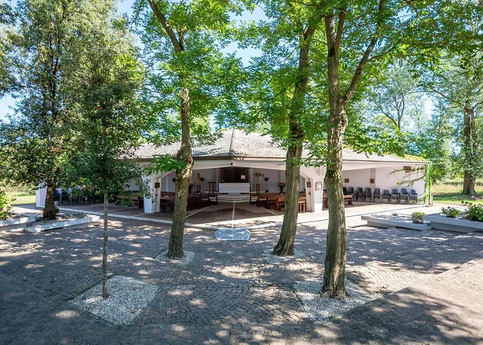 호텔 Isola Di Albarella Golf 4*