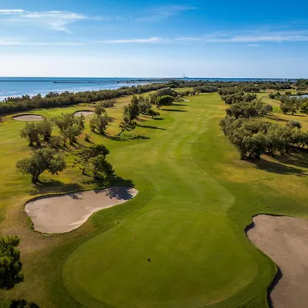 Isola Di Albarella Golf Hotel