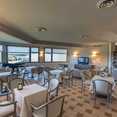 Isola Di Albarella Golf Hotel 4*